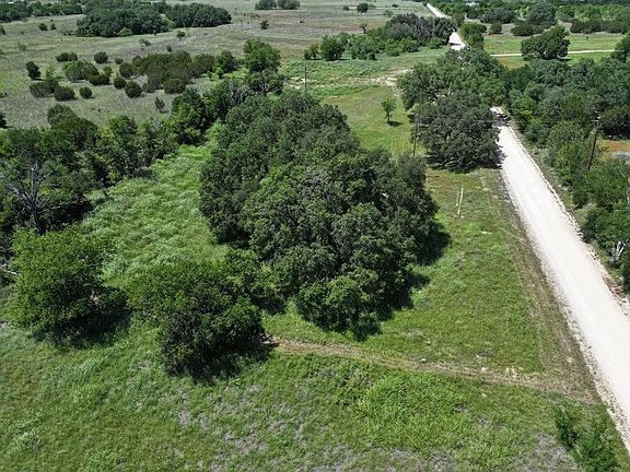 4th image of 325 County Road 526