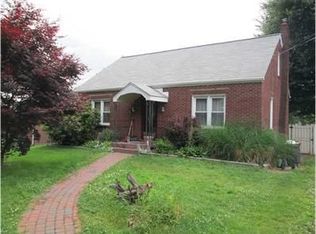 2066 Saxonburg Blvd, Gibsonia, PA 15044