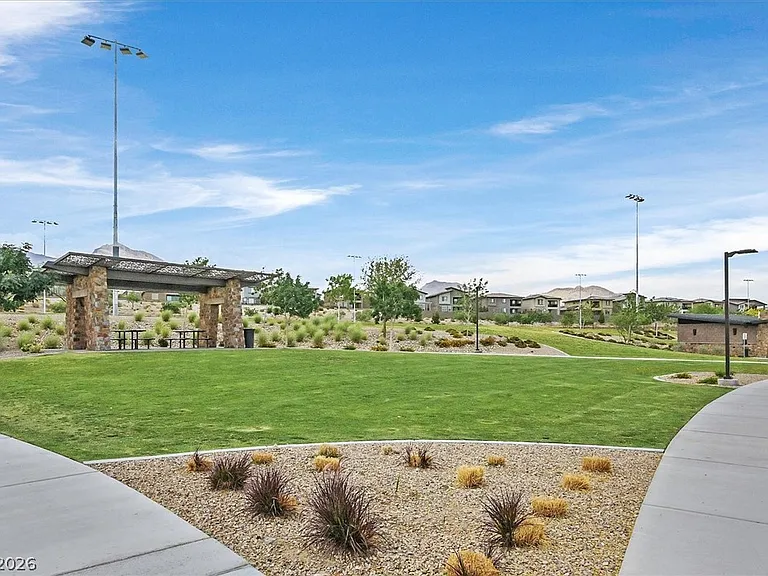 921 Cirrus Cloud Ave — Photo 33