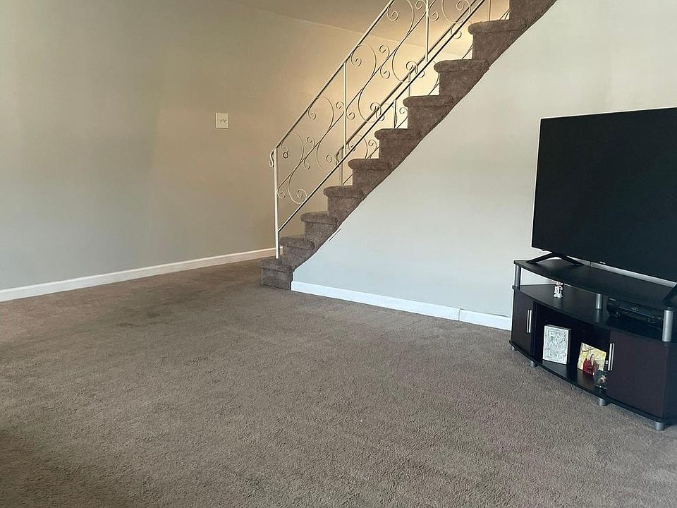 3821 Salina Rd, Philadelphia, PA 19154 Zillow