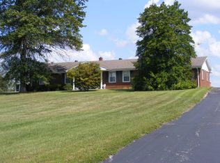 572 Davis Rd, Campbellsville, KY 42718