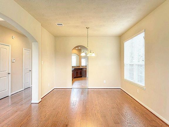 4th image of 21255 Lily Springs Dr
