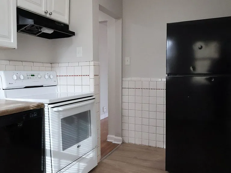 10131 Cabot Dr — Photo 6
