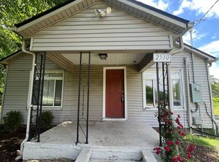 2510 Iron Gates Rd, Joplin, MO 64804