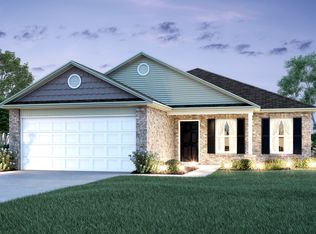 384 Clear Creek Ln, Calera, AL 35040