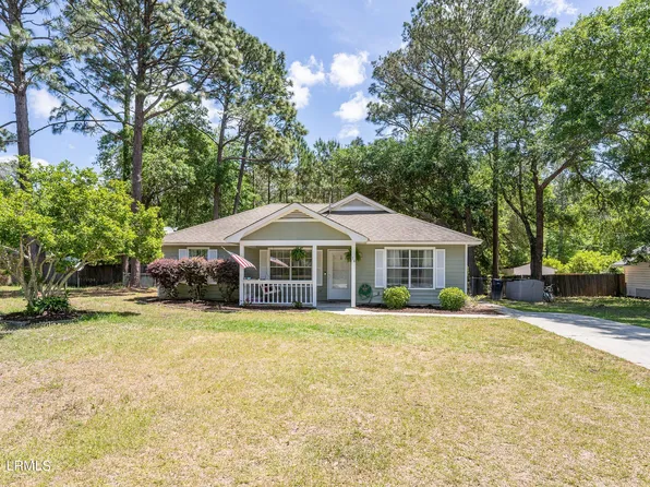 16 Robin Way, Beaufort, SC 29907