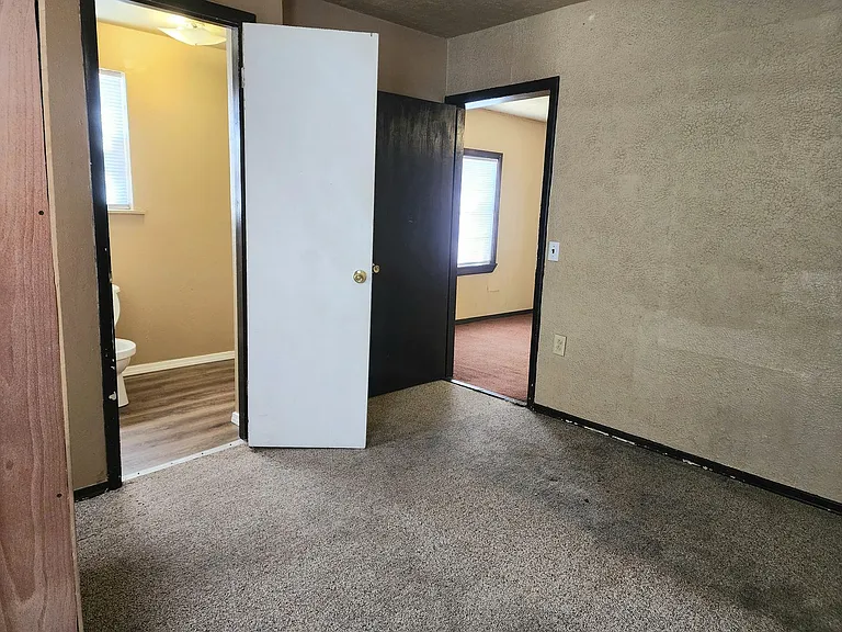 1234 N Abilene Ave — Photo 13