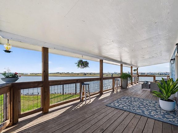 3rd image of 154 Poop Deck Ln