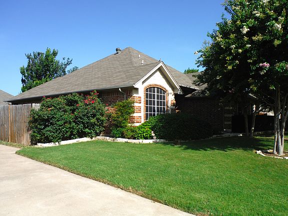 2nd image of 859 Valley Green Ct