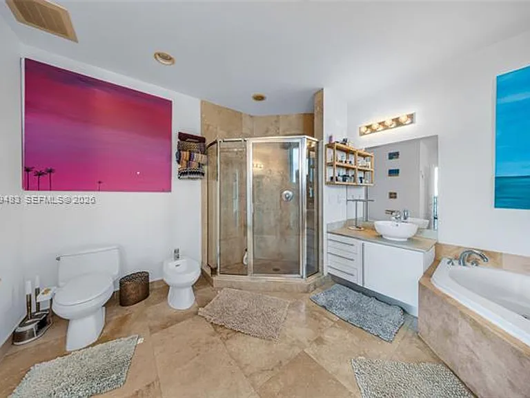 700 NE 25th St #1104 — Photo 18