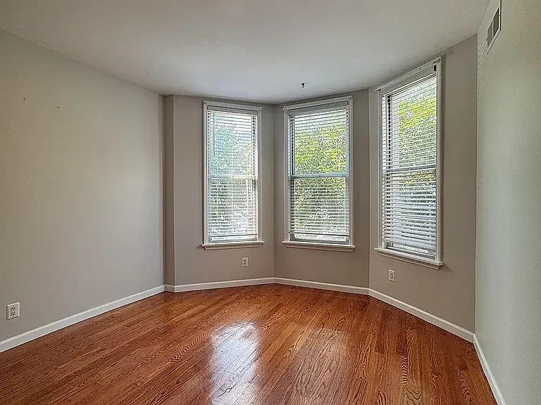 60 Hausman St #1 — Photo 2