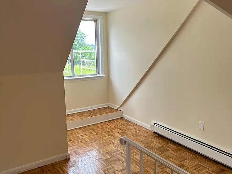 555 Palmer Rd — Photo 7