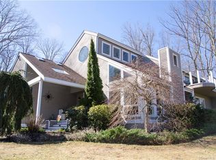 84 Sawmill Rd, Branford, CT 06405