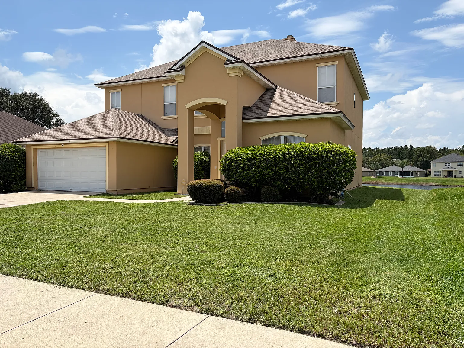1692 Hollow Glen Dr — Photo 2
