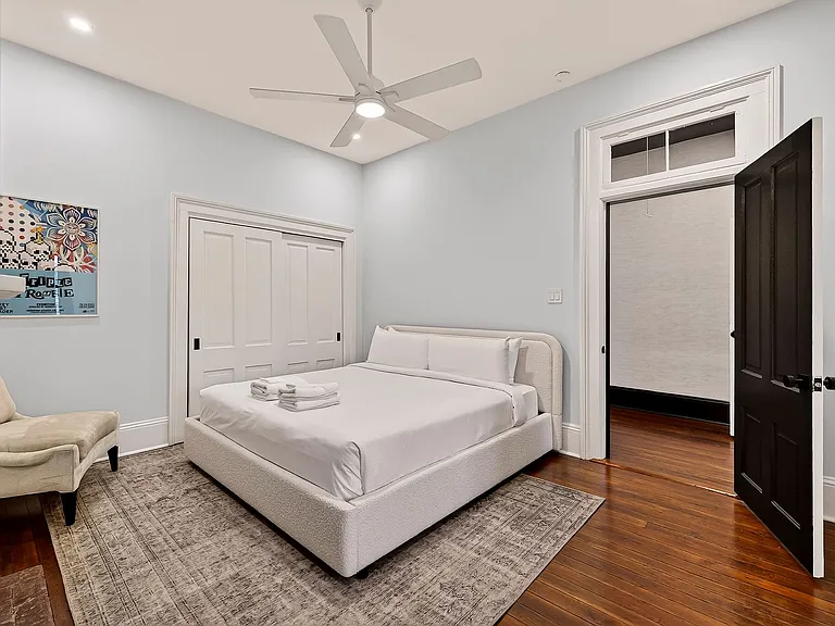 313 W Bolton St — Photo 20