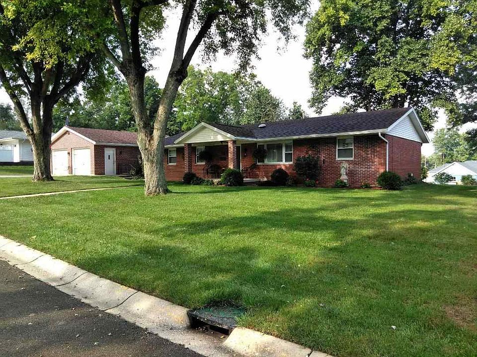 1st image of 414 Lincoln Ln