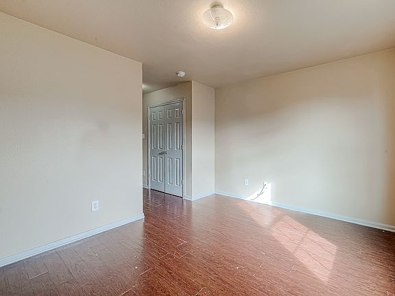 5th image of 4634 Galesburg St APT A