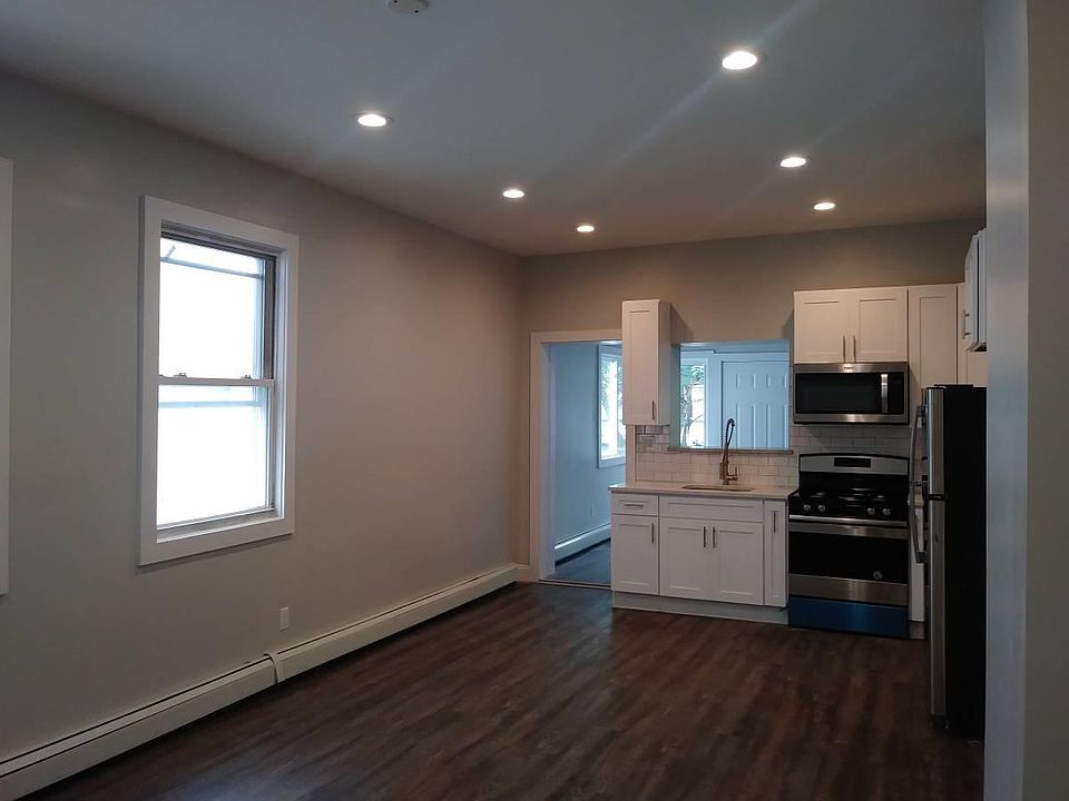 1st image of 114 Park Ave