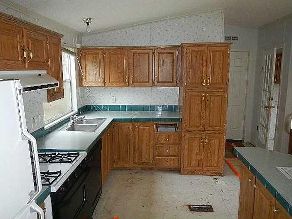 3rd image of 2021 Cypress Forest Dr