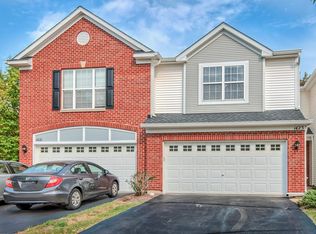 1423 Millbrook Dr, Algonquin, IL 60102
