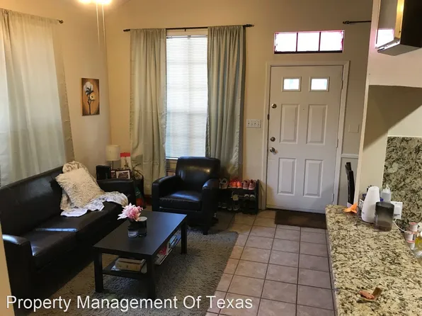 2300 Leon St APT 202, Austin, TX 78705