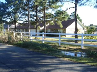 50 Edgewood Rd, Eufaula, OK 74432