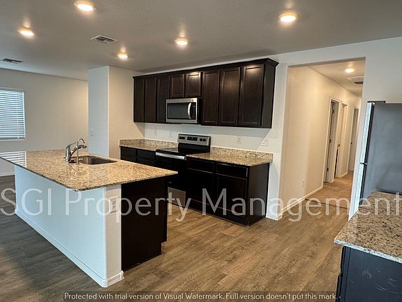 4th image of 465 W Black Hawk Pl