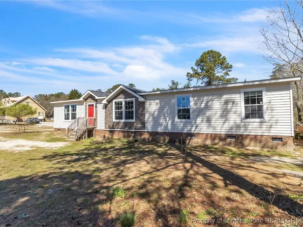 5990 Rockfish Rd, Hope Mills, NC 28348