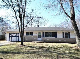 3133 Phils Dr, High Ridge, MO 63049