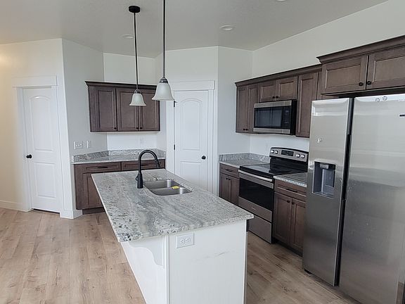 4th image of 274 N Eaglewood Dr
