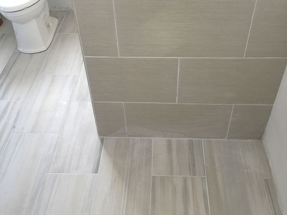 New Tiled Bath & Stnd Shower