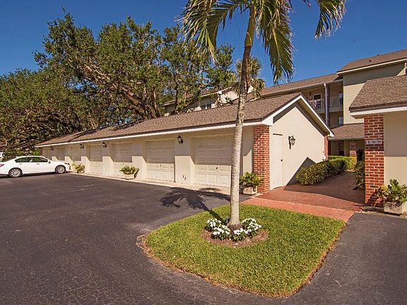 4th image of 109 W Park Shores Cir APT 33-W