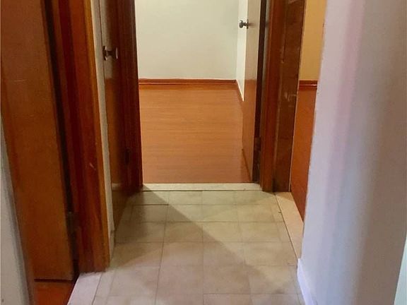 5th image of 210 Benson Ave