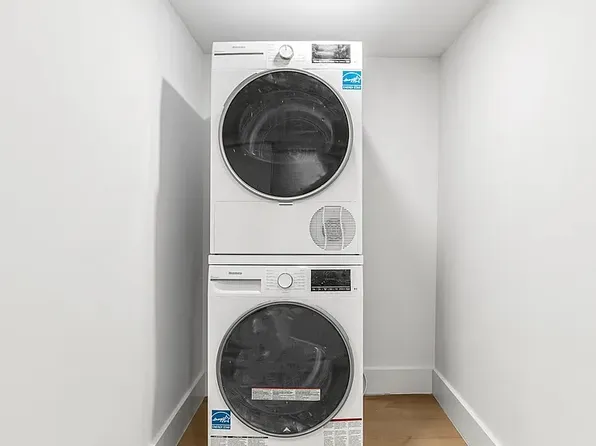 1244 Hancock Street image 9 of 11