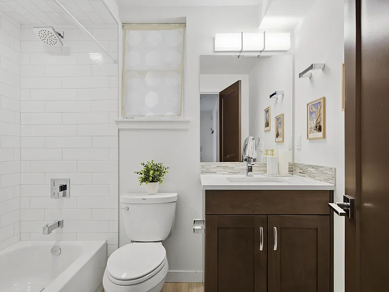 4106B Linden Ave N #B — Photo 14