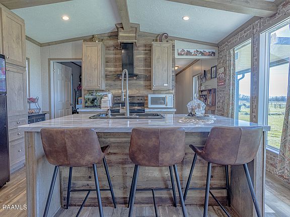 5th image of 20925 W Liberty Farm Rd