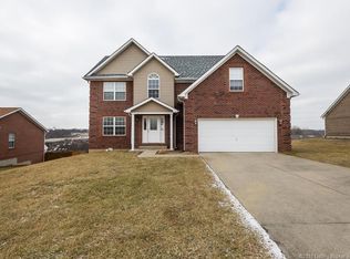 2807 Boulder Ridge Dr, Jeffersonville, IN 47130