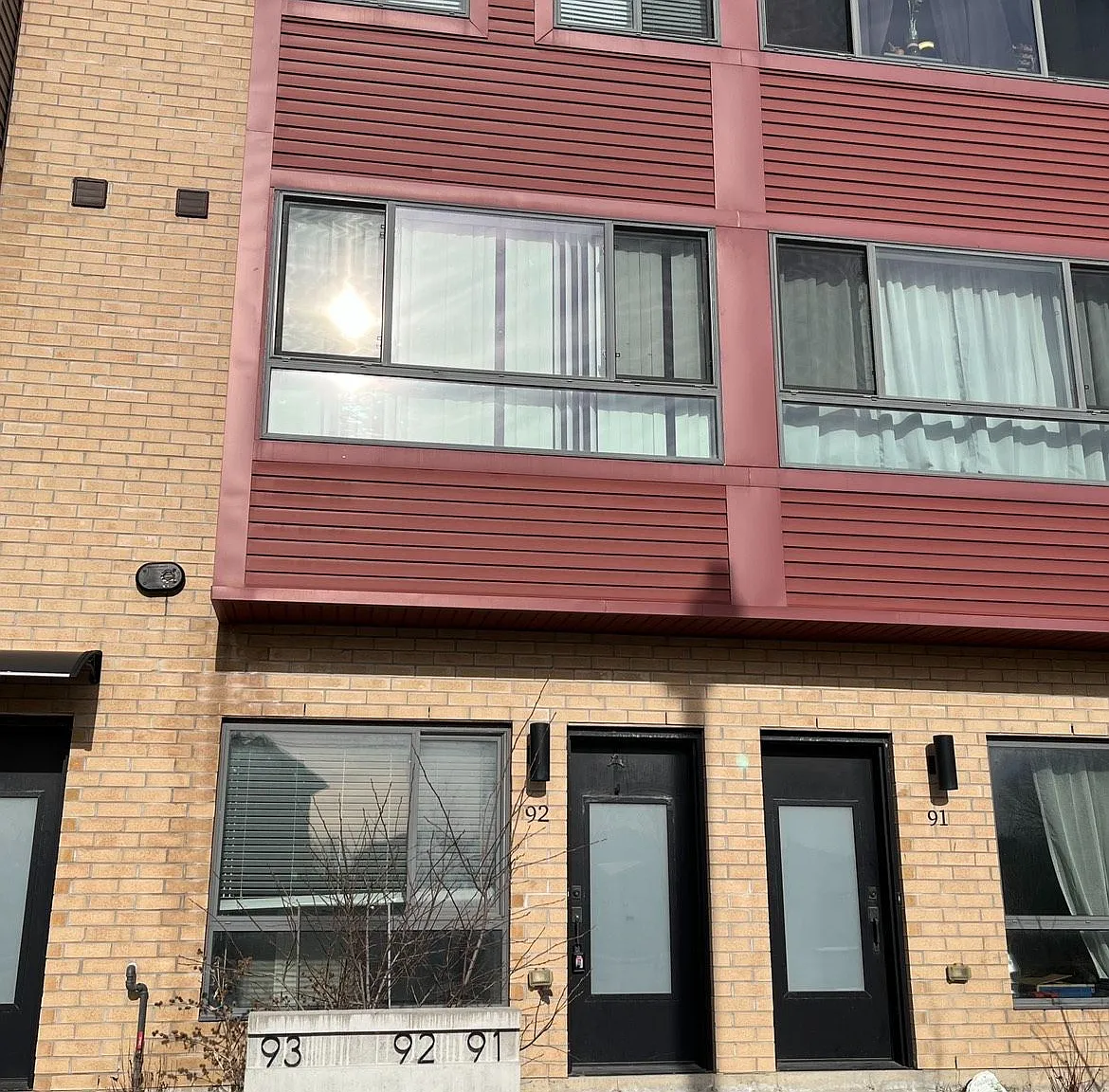 3 bed, $2,600 — Photo 1