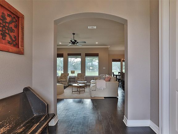 5th image of 717 Rustic Oaks Dr