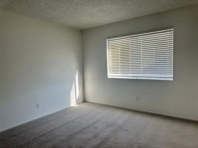 5666 E Lake Mead Blvd — Photo 11