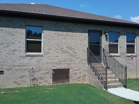 2nd image of 485 Highland Dr