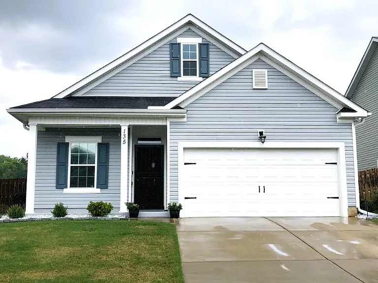 135 Brighton Landing Dr — Photo 1