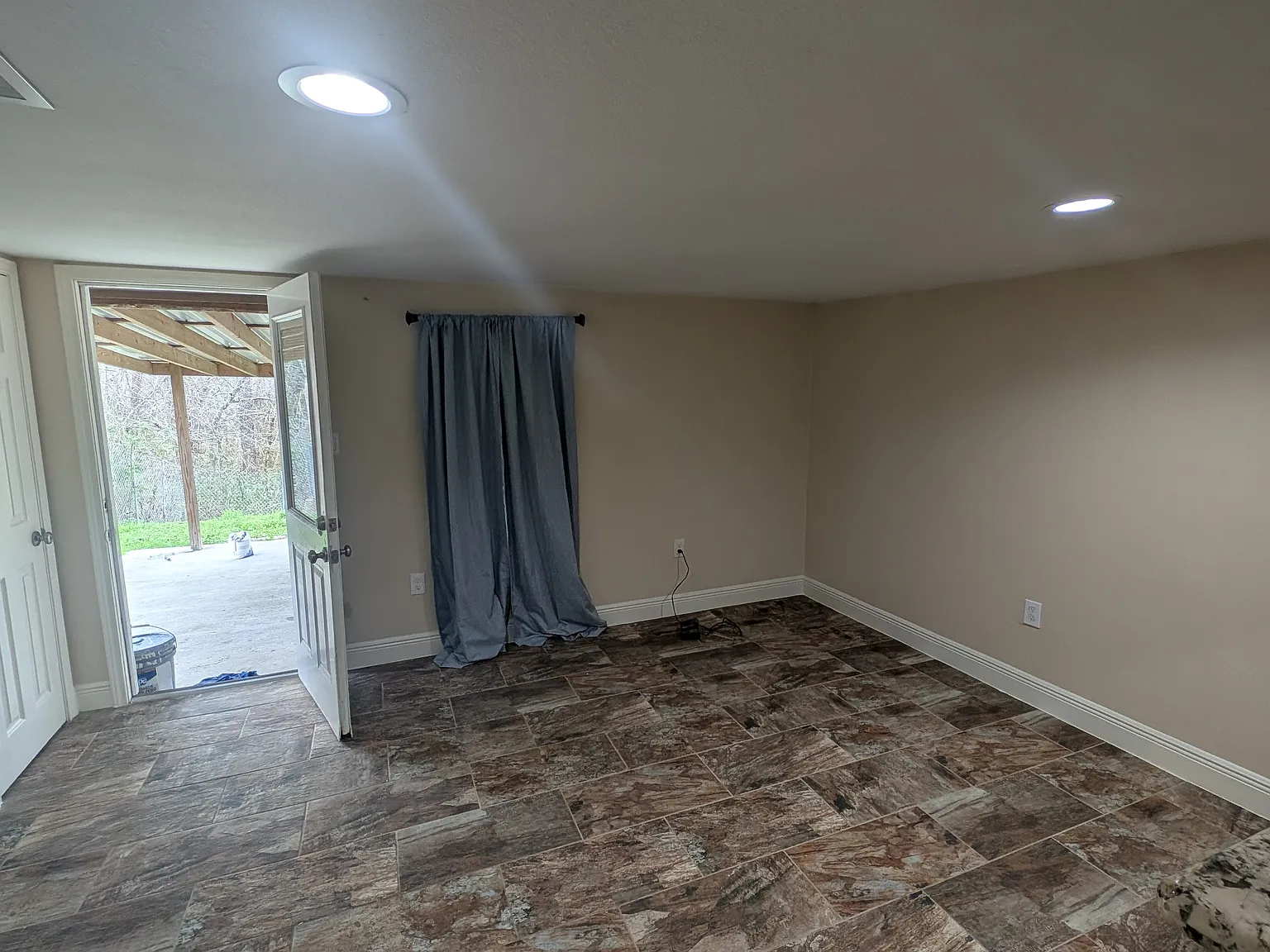4 bed, 1666 sqft, $2,000 — Photo 4