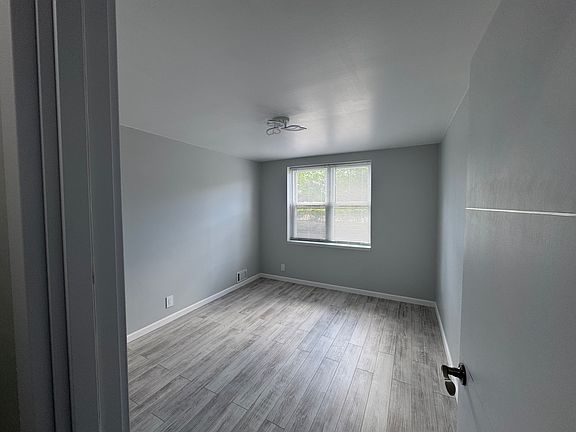 3rd image of 28 Fenway Cir APT 1