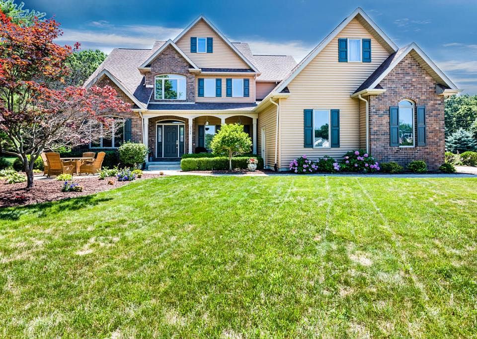 1st image of 2599 Bell Cir