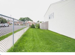 3351 Red Lion Rd, Philadelphia, PA 19114