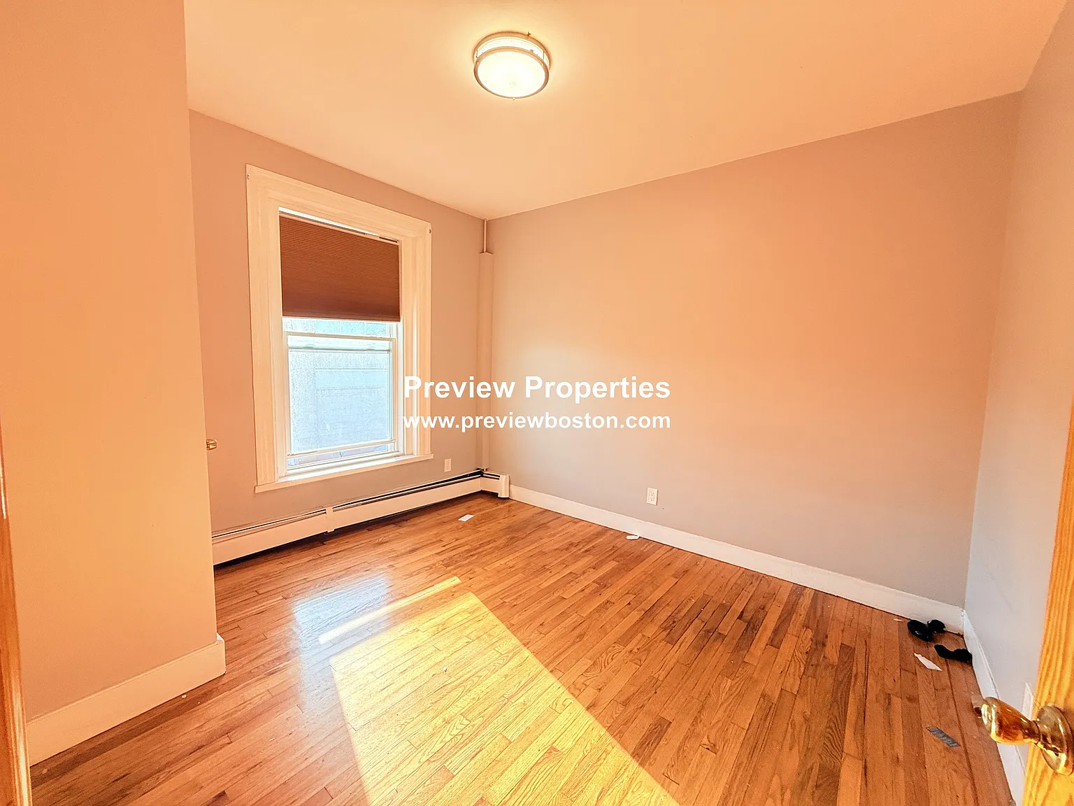 4 bed, 2.0 bath, 1280 sqft, $3,500 — Photo 4