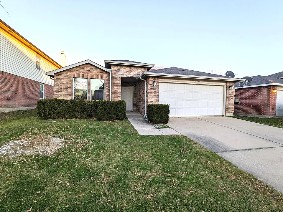 16424 Red River Ln