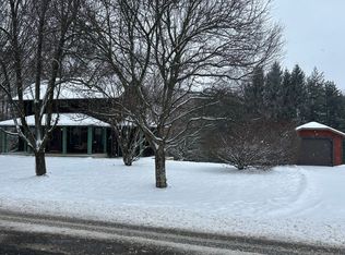 4174 Glasgow Rd, Valencia, PA 16059