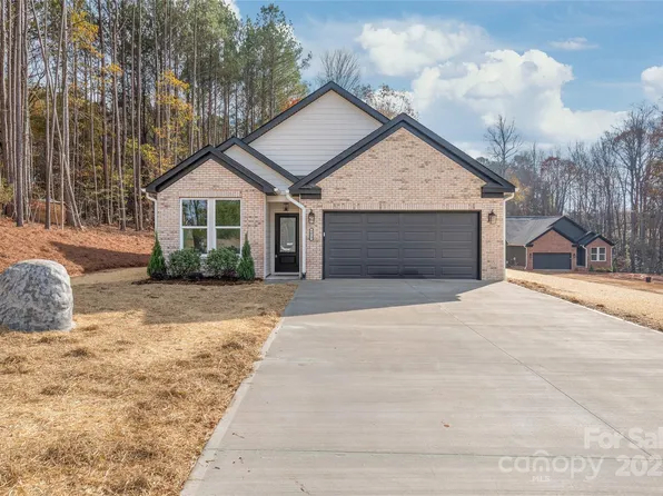 9013 Wagon Trl, Lincolnton, NC 28092